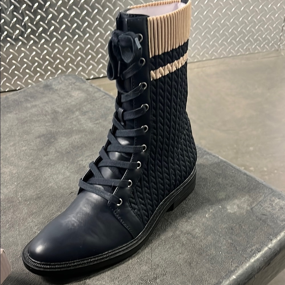 Black Quilted Lace-Up Women's Boots
